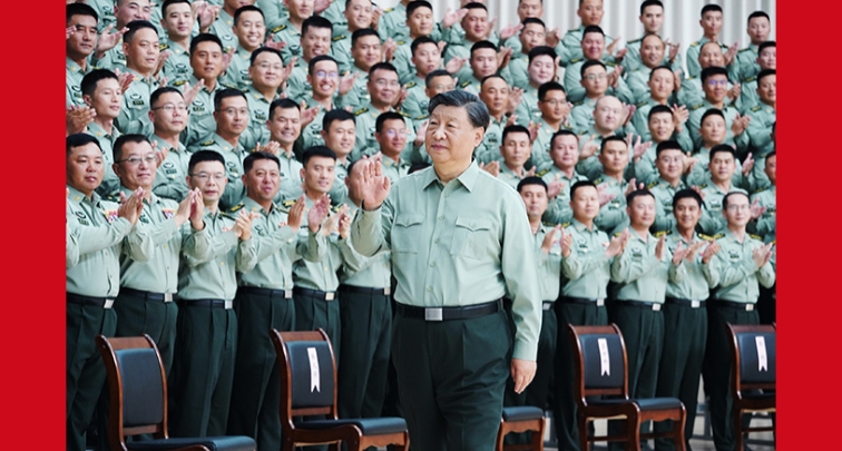 Си Цзиньпин проинспектировал 78-ю армейскую группу