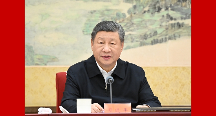 На заседании Политбюро ЦК КПК подчеркнута необходимость приложить неустанные усилия для претворения в жизнь духа программы "восьми установок" центрального руководства